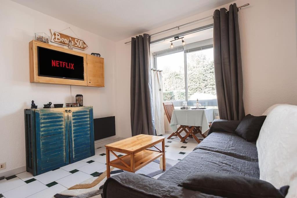 Apt Neuf 300M Plage Netflix Saint-Raphaël Exteriér fotografie